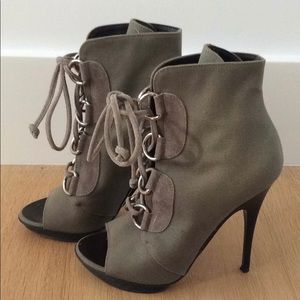 Stylish Lace-Up High Heel Ankle Boots